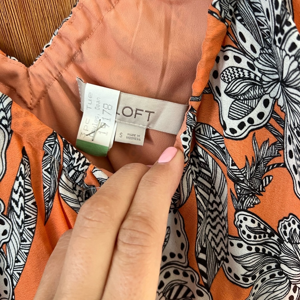 LOFT Dress - Picture 3 of 4